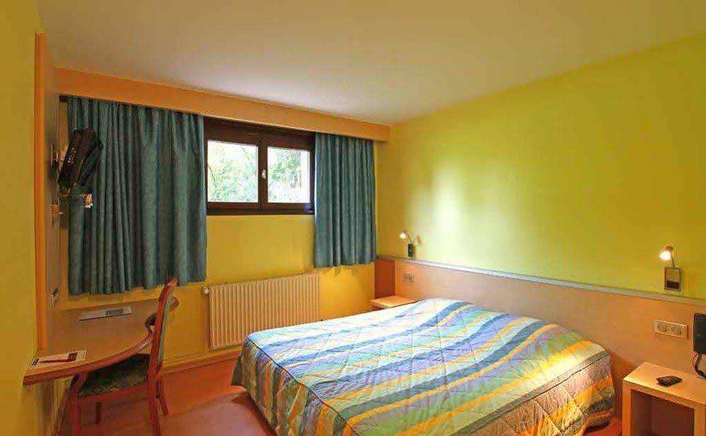 Sud Hotel Huttenheim Bagian luar foto