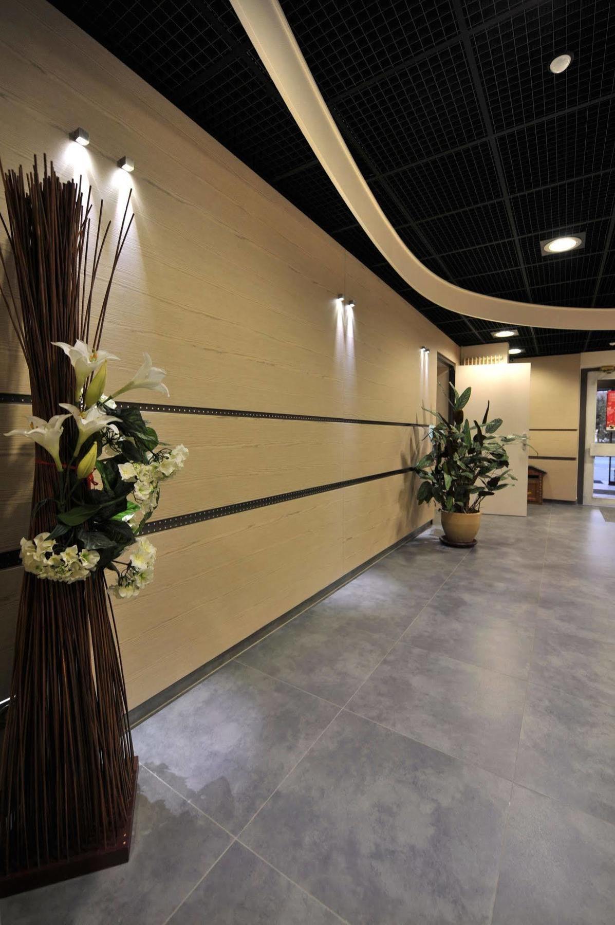 Sud Hotel Huttenheim Bagian luar foto