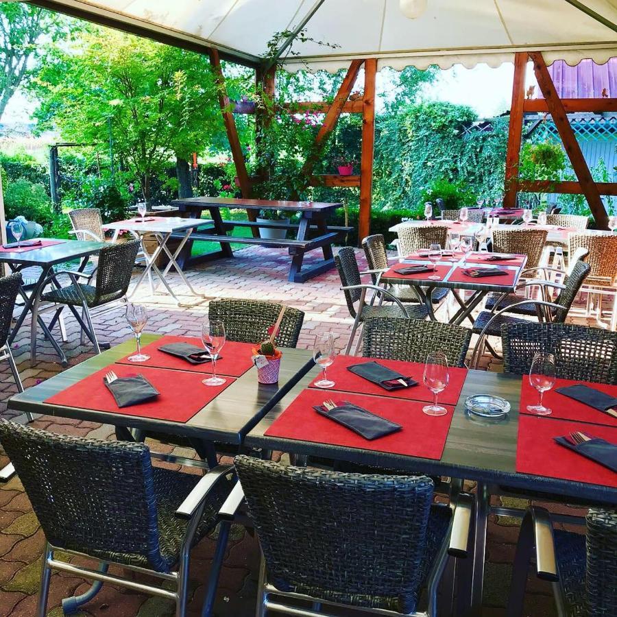 Sud Hotel Huttenheim Bagian luar foto