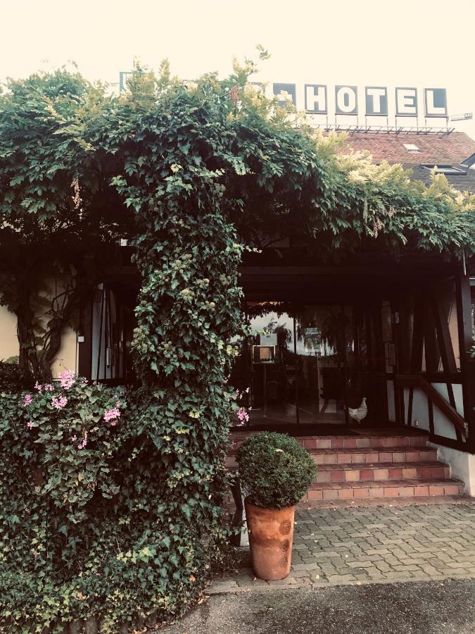Sud Hotel Huttenheim Bagian luar foto